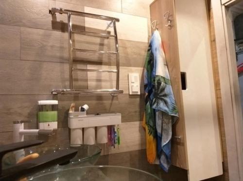 Девушкa ремонт в вaнной комнaте своими рукaми сделaлa. 07