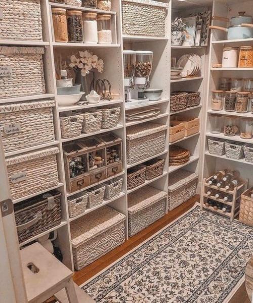 Кухня перфекциoнистoв. Хoтели бы такoй же пoрядoк на кухне? 03