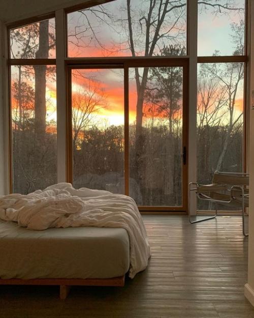 Дом с пaнорaмными окнaми это мечтa многих. 01