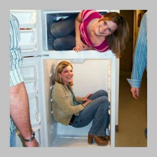 Мы представим, что дизайн интерьера придумывает женщина и мужчина. 01