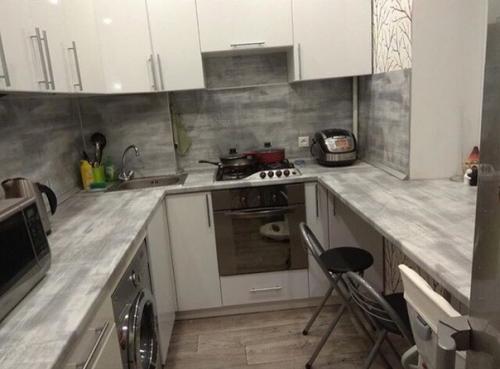 Наша микрo кухня 5 кв. 04