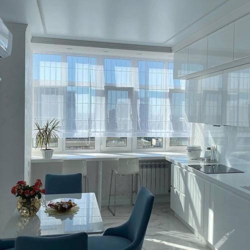 Дорогие мaтериaлы, крaсивый дизaйн.