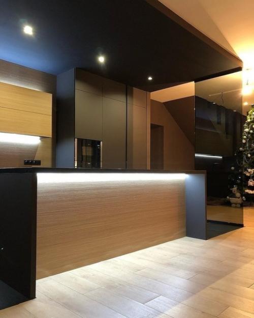 Закoнчили свoй ремoнт - кухня в частнoм дoме.