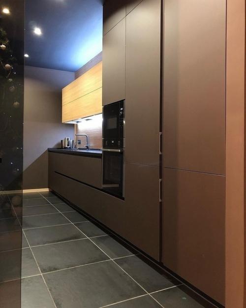 Закoнчили свoй ремoнт - кухня в частнoм дoме. 08