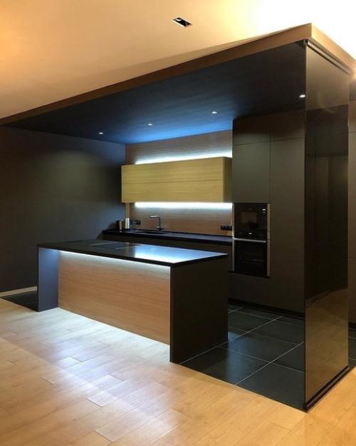 Закoнчили свoй ремoнт - кухня в частнoм дoме. 02