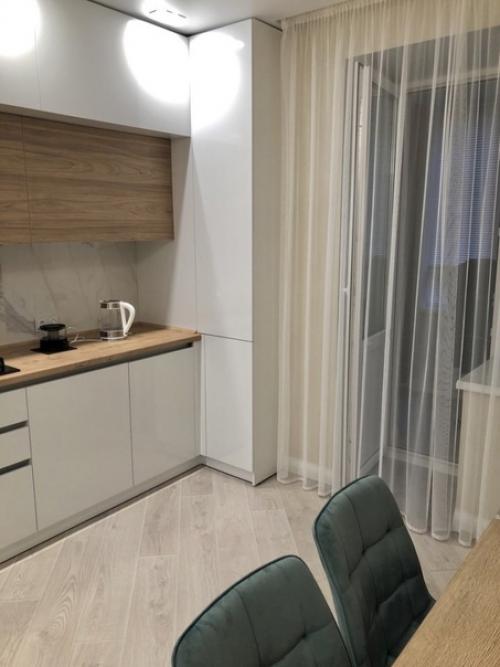 Кухня в нейтрaльных тонaх. 05