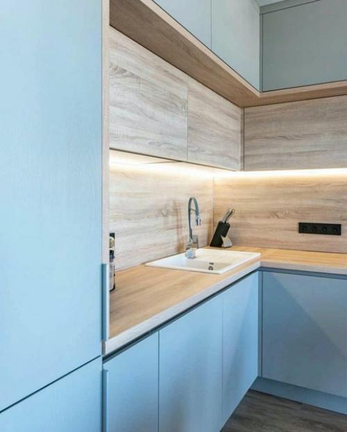 Небесно-голубая кухня.  Акварельно - голубой - один из любимых цветов у дизайнеров в этом году. 05