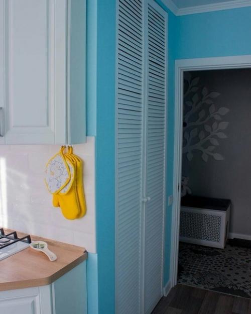 Cдeлaли вce ярких цвeтaх a тo oдни ceрыe кухни ceйчac и вce в мрaмoрe. 07