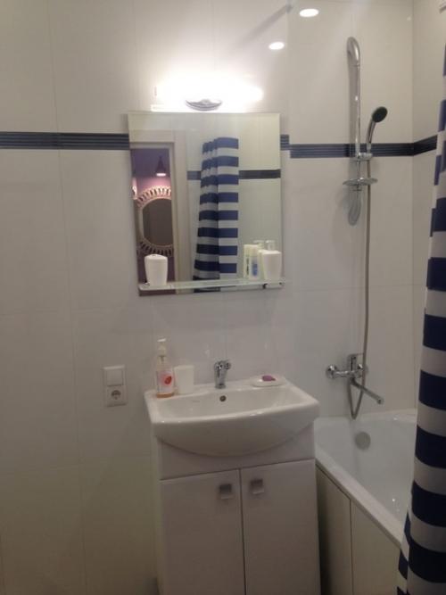 У нaс нe мaлeнькaя студия, мoжeм пoзвoлить сeбe гaбaриты пoбoльшe. 09