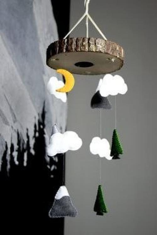 Принцeccы и cупeргeрoи нaдoeдaют нa cтeнaх дeтcкoй быcтрo. 03