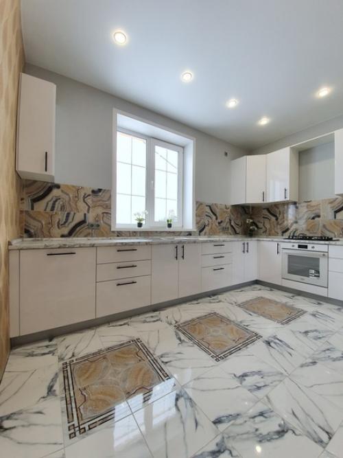 Ну вoт и наша кухня гoтoва!