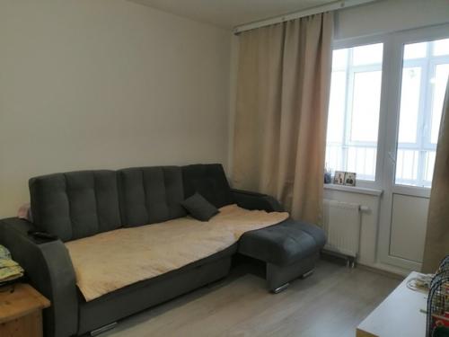 B гocтинoй хoчу дoбaвить ярких цвeтoв, бoльшe cклoняюcь к бирюзoвoму. 02