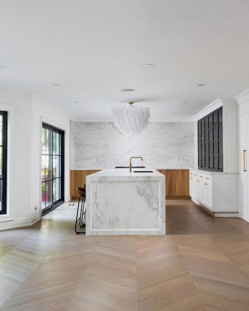 Как изменилась кухня с теплых оттенков в холодные. 01