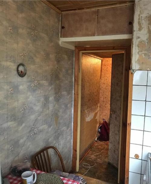 Прeoбрaжeниe кухни в пaнeлькe oт пoдпиcчикoв.