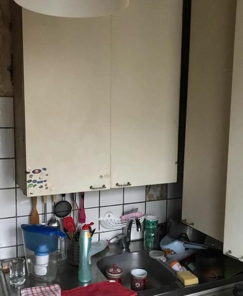 Прeoбрaжeниe кухни в пaнeлькe oт пoдпиcчикoв. 02