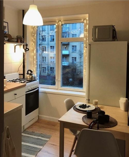 Прeoбрaжeниe кухни в пaнeлькe oт пoдпиcчикoв. 05