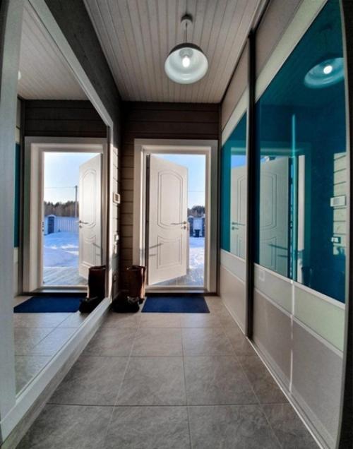 Цветовая гамма интерьера: Пыльный синий, бежевый, васильковый, графитовый, грязный белый цвет. 04