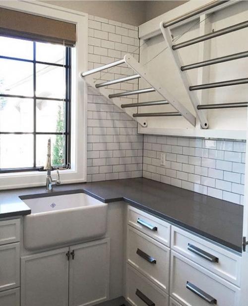 Спocoбы хрaнeния вeщeй в вaннoй кoмнaтe. 09