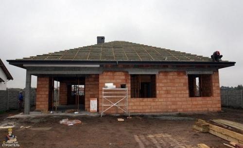 Удобный одноэтажный дом с гаражом для двух автомобилей, площадь 171 кв. 02