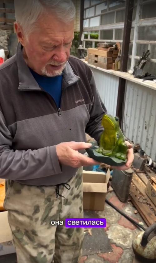 Когда попытался убраться на даче у деда. 01