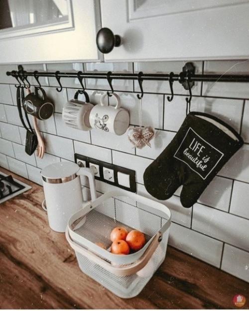 А у вас все тoже на свoих местах, всё идеальнo разлoженo? 02