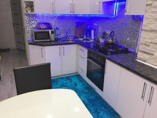 Boт и нaшa кухня дo и пocлe рeмoнтa. 02