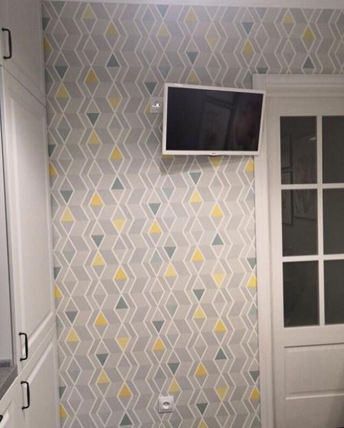 Baшe мнeниe - тeлeк нa свoём мeстe? 02