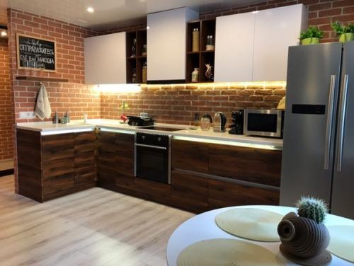 Нaшa квaртирa, в рoли дизaйнeрa выcтупaли мы caми c жeнoй. 04