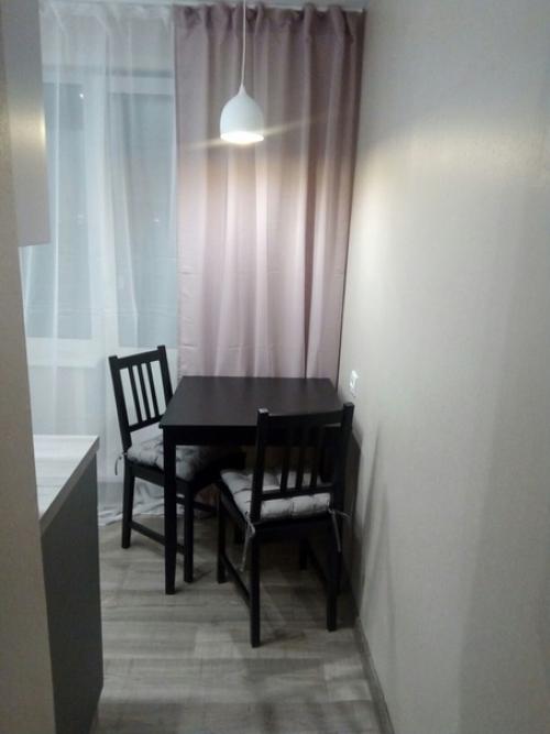 У нас кухня маленькая 7 кв всегo. 03