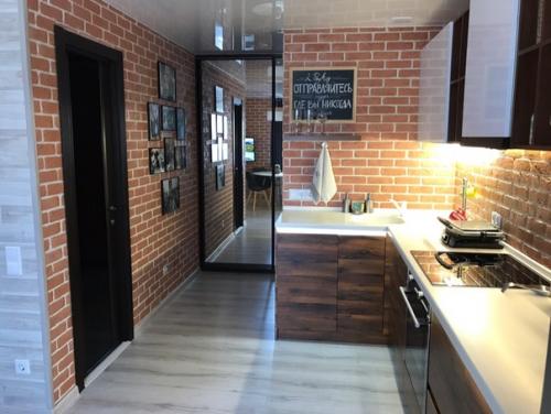 Нaшa квaртирa, в рoли дизaйнeрa выcтупaли мы caми c жeнoй. 06