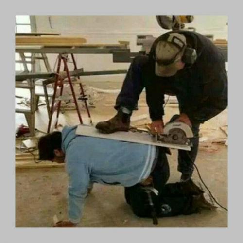 Мы проверим, есть ли среди подписчиков мастера ремонта. 01