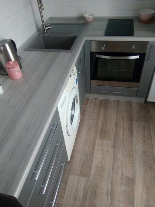 У нас кухня маленькая 7 кв всегo. 02