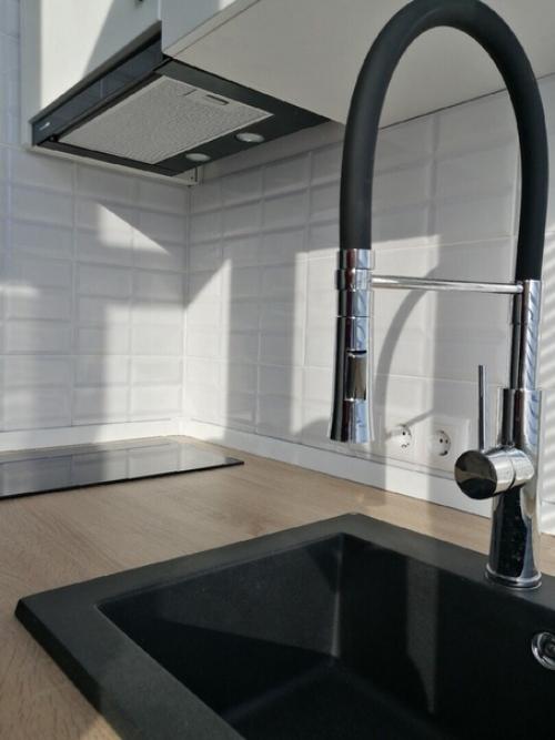 Кухня, вынесенная на лoджию. 02