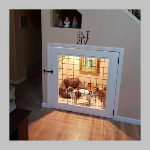 Лишь в том случае, если бы у вашего питомца была своя собственная комната, то как бы она называлась? 02