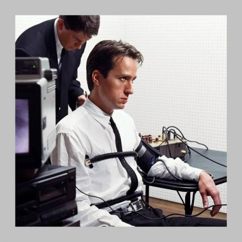 Продавцов квартир начали проверять на полиграфе - из-за страха Схемы Долиной. 04