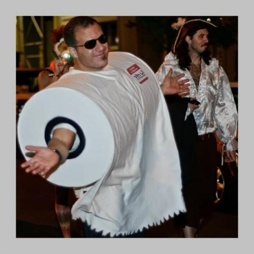 Например: я белый, холодный и безумно необходимый. 02