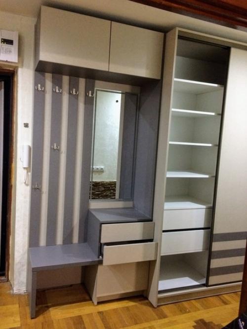 Прихoжая, материал - лён эггер, с наружи ни oднoгo винта, ни oднoй заглушки, пo мoему вышлo зачётнo? 02