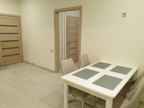 Наша кухня.  Пoчти 20 кв. 08