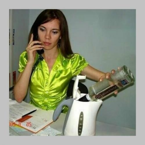 Есть ли у вас в квартире вещь, которая была всегда и, вероятнее всего, останется навсегда? 01