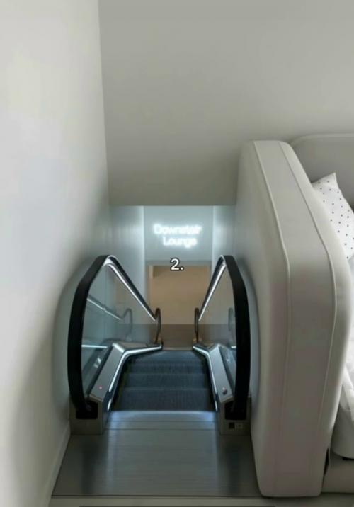 А чем бы вы этот пустующий уголок дополнили? 02