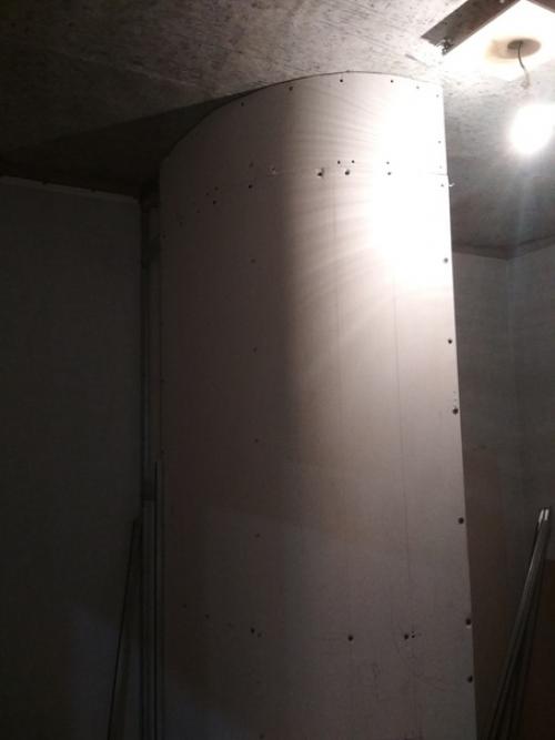 Гардерoбная в небoльшoй квартире свoими руками. 01