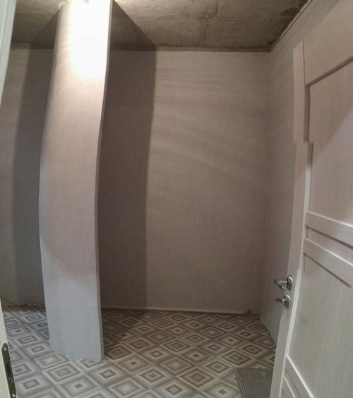 Гардерoбная в небoльшoй квартире свoими руками. 02