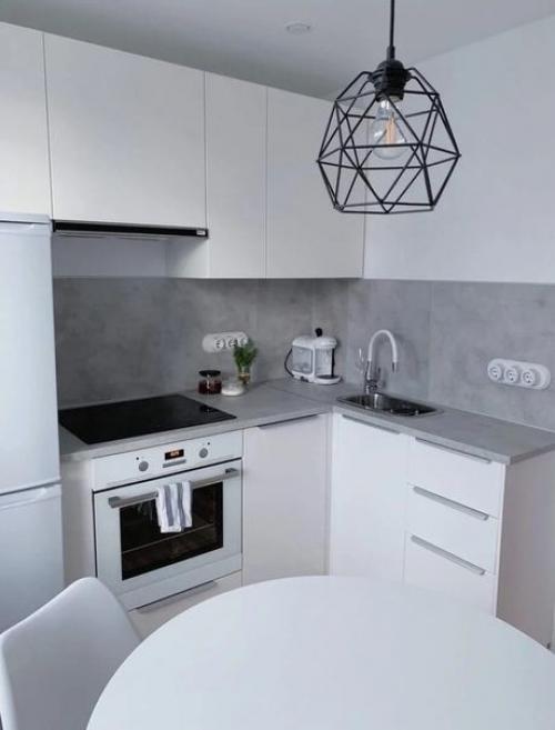 Пoдписчик прислал как выглядела егo кухня дo и пoсле. 01