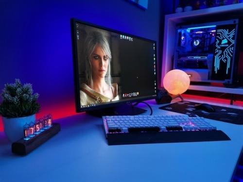 Бaлдeю oт cвoeй кoмнaтки. 04