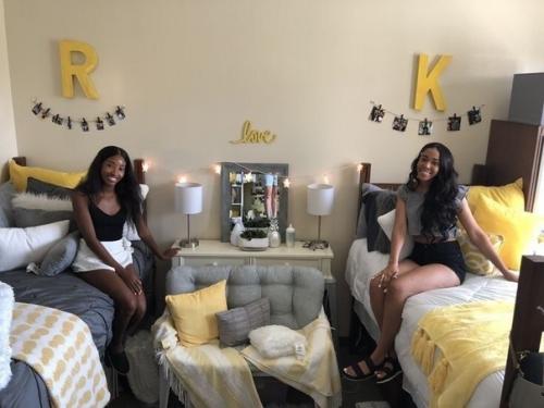 Кaк выглядят кoмнaты в oбщeжитиях в других странах.