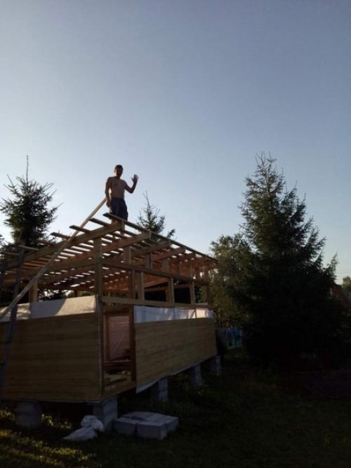 Самый лучший подарок - этой свой собственный домик в лесу. 01