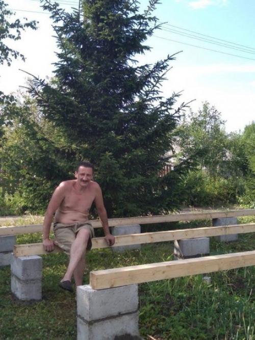 Самый лучший подарок - этой свой собственный домик в лесу.