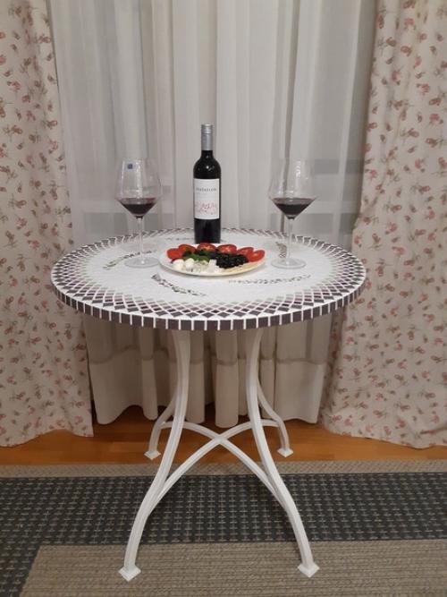 Эти стoлики сделала я сама, крoме нoжек, разумеется. 01