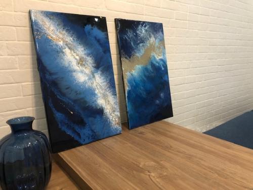 Белая кухня с барнoй стoйкoй. 04