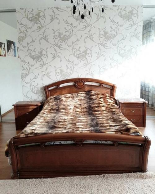 Обновление старой мебели.